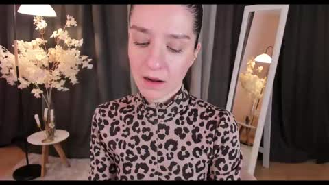 Helen online show from February 2025 03:28:01 AM