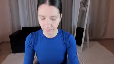 Helen online show from September 2025 02:13:02 AM