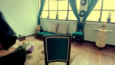 Heliconia online show from March 2026 04:22:02 PM