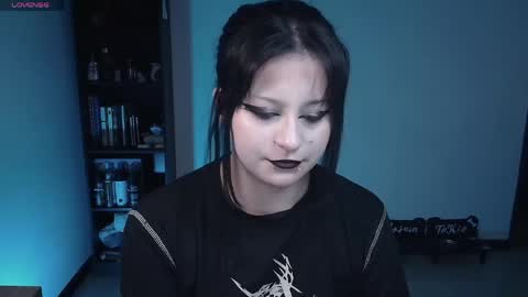 Snapshot of hell_dancer_ chatting on May 2026 01:25:02 AM Lexa online show from May 2026 01:25:02 AM
