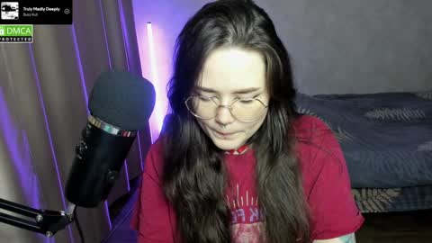 Red online show from December 2024 08:13:01 PM