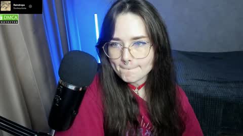 Red online show from February 2025 12:18:01 AM