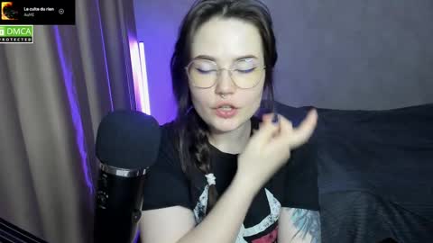 Red online show from February 2025 07:09:01 PM