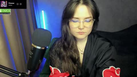 Red online show from September 2025 05:03:01 PM