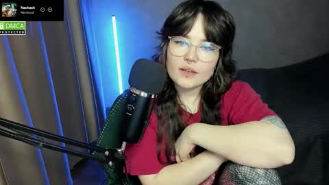 Red online show from October 2025 06:19:02 PM