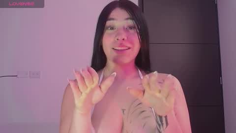 Luna online show from September 2025 06:41:02 PM