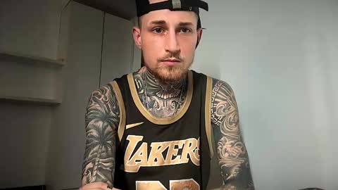 hellacozy online show from February 2026 03:59:02 AM