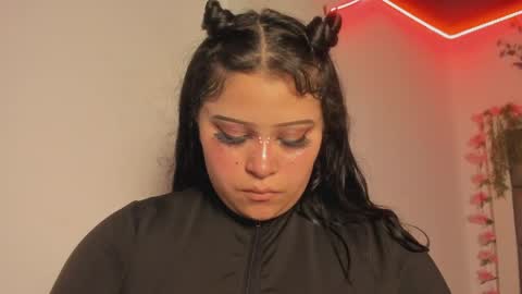 Snapshot of hellen__smith_ chatting on April 2026 08:39:01 AM hellen__smith_ online show from April 2026 08:39:01 AM