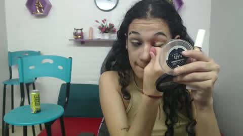 Snapshot of hellen_queensex chatting on February 2025 01:59:02 AM hellen_queensex online show from February 2025 01:59:02 AM