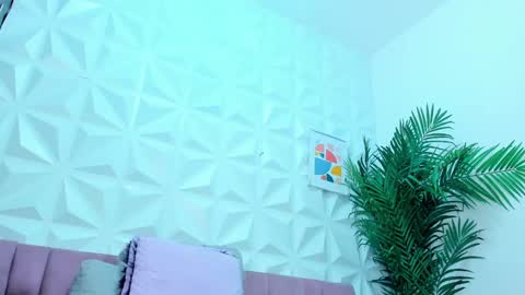 hellen     online show from January 2025 01:15:01 AM