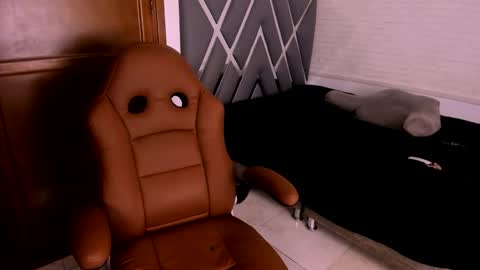 Juliet online show from September 2025 07:52:02 PM