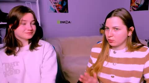 Snapshot of helli_belli chatting on February 2025 11:36:02 AM Helli online show from February 2025 11:36:02 AM