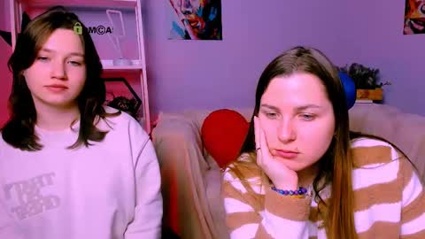 Snapshot of helli_belli chatting on February 2025 02:42:02 PM Helli online show from February 2025 02:42:02 PM