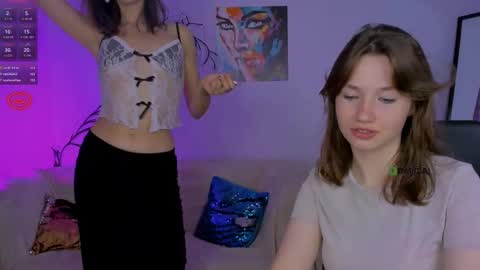 Snapshot of helli_belli chatting on October 2025 07:33:02 PM Helli online show from October 2025 07:33:02 PM