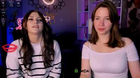 Snapshot of helli_belli chatting on October 2025 07:36:01 PM Helli online show from October 2025 07:36:01 PM