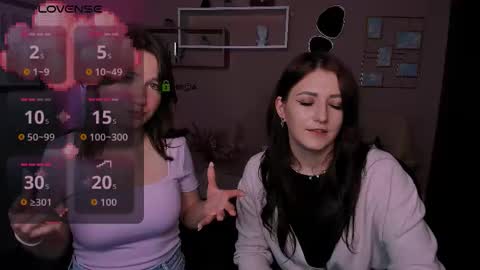 Snapshot of helli_belli chatting on October 2025 08:09:02 PM Helli online show from October 2025 08:09:02 PM