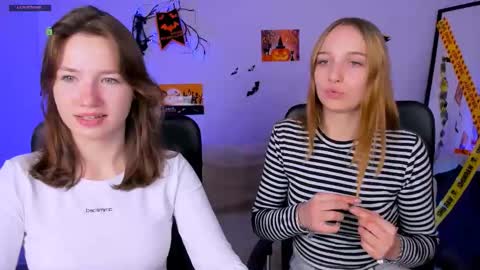 Snapshot of helli_belli chatting on October 2025 07:10:02 PM Helli online show from October 2025 07:10:02 PM