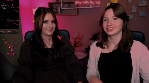 Snapshot of helli_belli chatting on October 2025 09:49:02 PM Helli online show from October 2025 09:49:02 PM