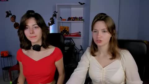 Snapshot of helli_belli chatting on November 2025 08:11:01 PM Helli online show from November 2025 08:11:01 PM