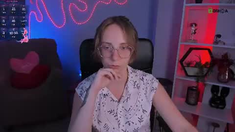 Snapshot of helli_belli chatting on July 2026 07:17:01 PM Helli online show from July 2026 07:17:01 PM