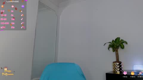 Candy online show from October 2025 01:14:02 AM