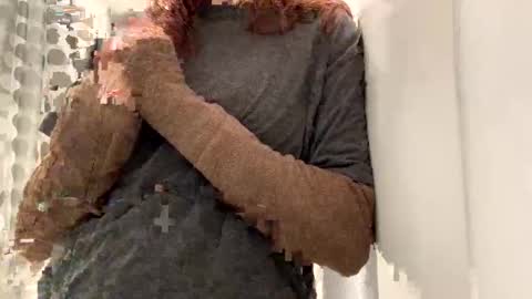 hellokitten123 online show from January 2025 08:15:02 PM