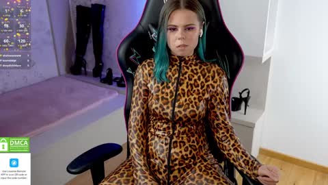 Snapshot of hellokittyalice chatting on January 2025 02:11:01 PM Alice online show from January 2025 02:11:01 PM