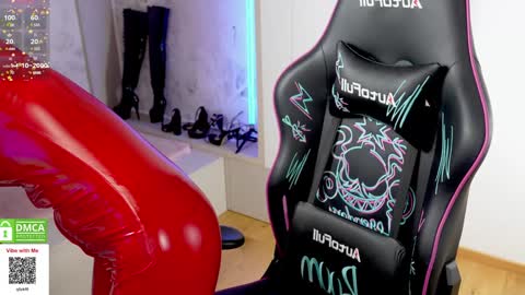 Snapshot of hellokittyalice chatting on January 2025 12:31:01 PM Alice online show from January 2025 12:31:01 PM