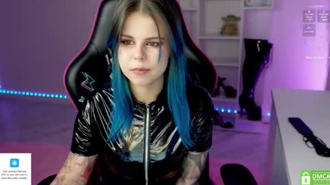 Snapshot of hellokittyalice chatting on November 2025 02:05:01 PM Alice online show from November 2025 02:05:01 PM