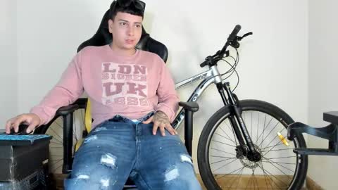 Star and Andy online show from October 2025 05:30:01 AM