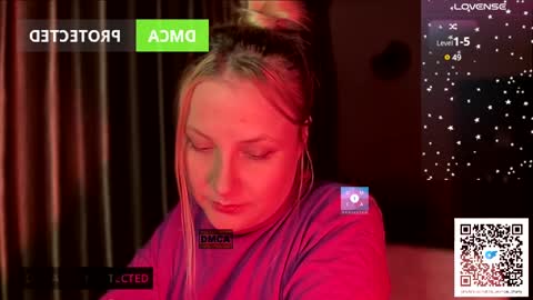 Snapshot of hellyriddle chatting on January 2025 08:07:02 PM DeleteyourSadness online show from January 2025 08:07:02 PM