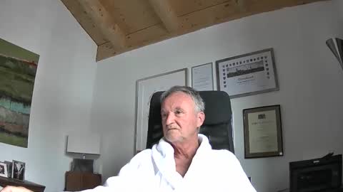 helmut227 online show from November 2025 08:57:01 AM