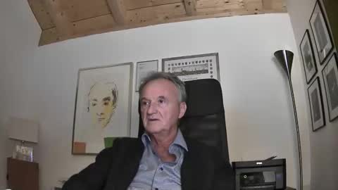 helmut227 online show from November 2025 10:03:02 PM