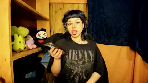 helokitkat online show from October 2025 01:17:02 AM