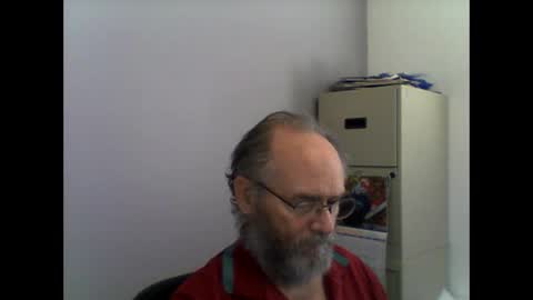 helopilot01 online show from November 2025 04:05:01 PM