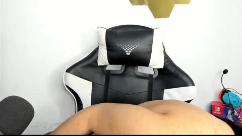 heluehorny13 online show from December 2024 08:22:02 AM