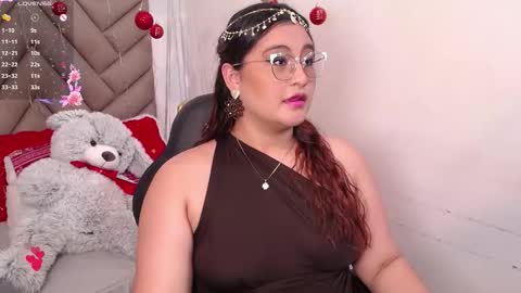 Zahira online show from December 2025 08:48:01 PM