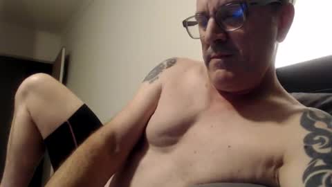 hempie1973 online show from September 2025 11:14:01 AM