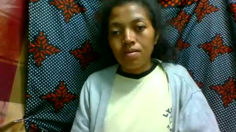 Snapshot of henitsaldy chatting on July 2026 02:16:01 AM henitsaldy online show from July 2026 02:16:01 AM