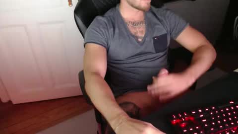 Snapshot of henning_grande chatting on September 2025 07:15:01 PM henning_grande online show from September 2025 07:15:01 PM