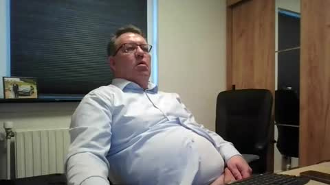 henrikrp1971 online show from February 2026 03:07:01 PM