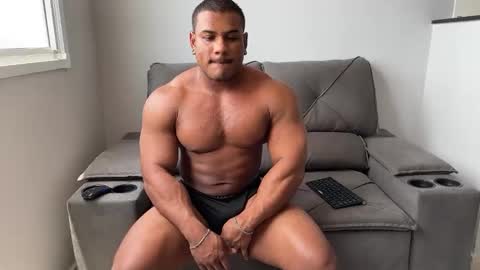 Henri online show from February 2025 03:32:02 PM