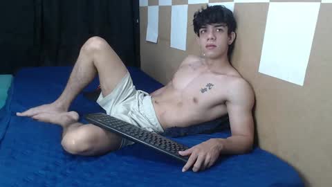 Snapshot of henry_gandy chatting on February 2025 01:00:02 PM HENRY GANDY online show from February 2025 01:00:02 PM