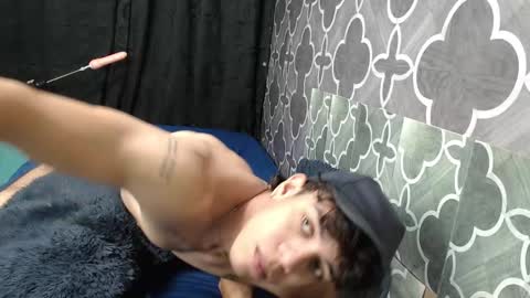 Snapshot of henry_gandy chatting on February 2025 02:31:02 PM HENRY GANDY online show from February 2025 02:31:02 PM