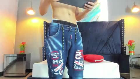 Snapshot of henry_green2 chatting on February 2026 07:48:01 PM Henry online show from February 2026 07:48:01 PM