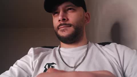 HenryAxe online show from May 2026 05:06:01 PM