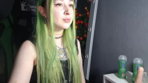 Hentaishiing online show from December 2024 04:48:01 PM