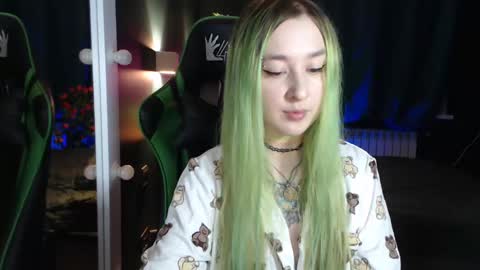 Hentaishiing online show from January 2025 05:05:01 PM