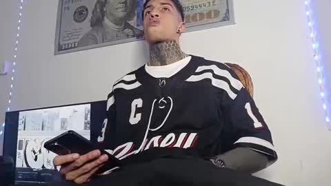 Henzeld online show from March 2026 05:24:01 AM