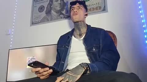 Henzeld online show from April 2026 03:32:01 AM